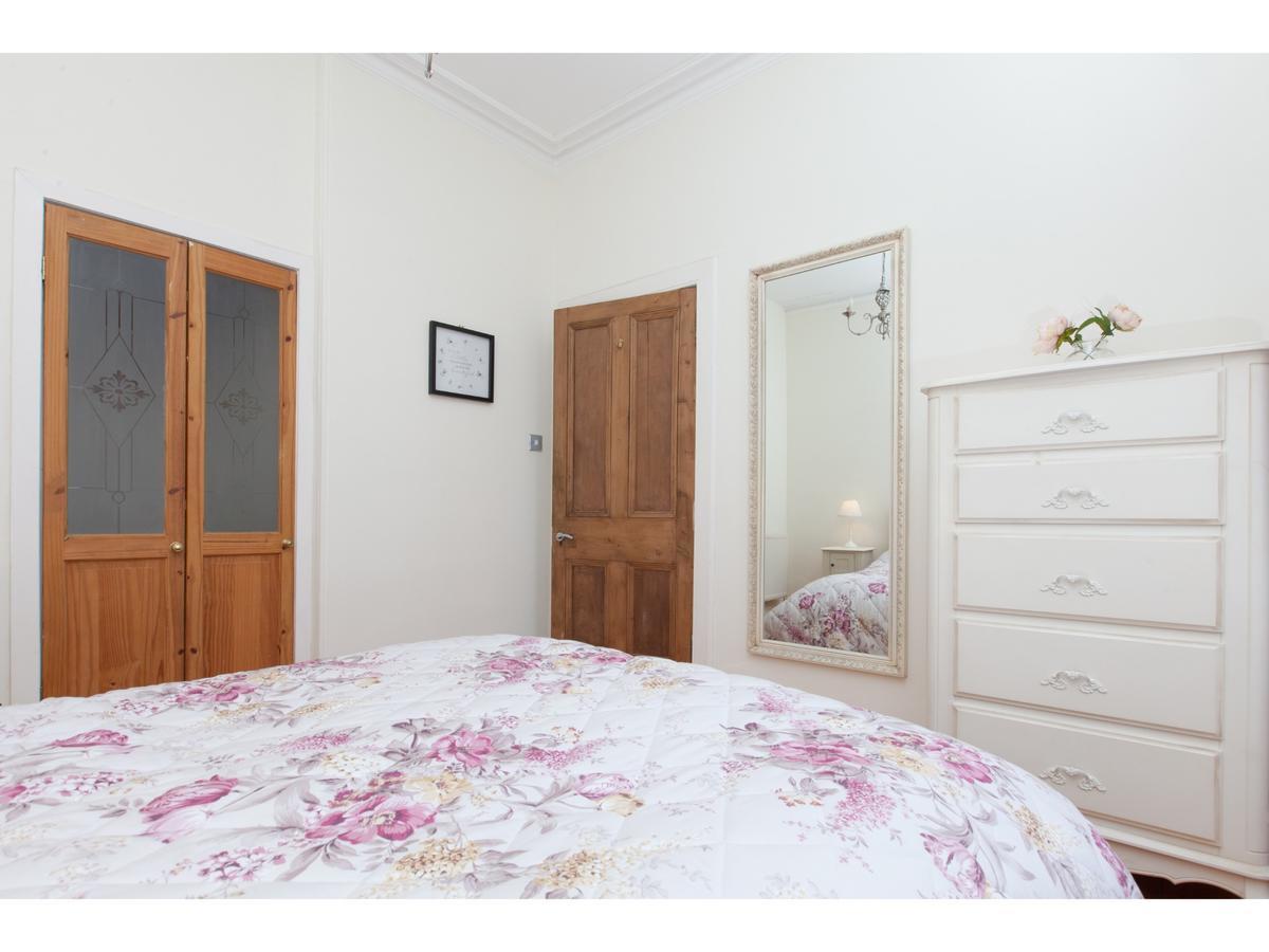 Homely Tenement For 2 Near Botanic Gardens 에든버러 외부 사진